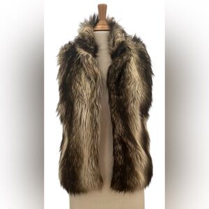 Ci Sono by Cavalini Faux Fox Fur Vest